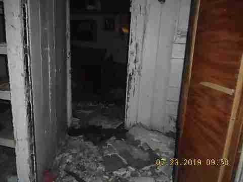 4400 St Clair (25)_m.jpg